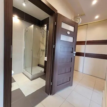 Dark Chocolate 4 Persons Down Town Apartman *