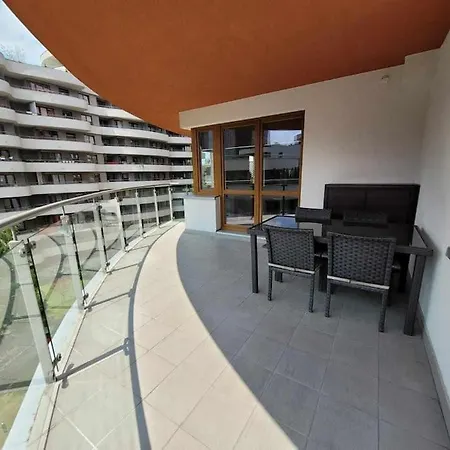 Dark Chocolate 4 Persons Down Town Apartment Krakow