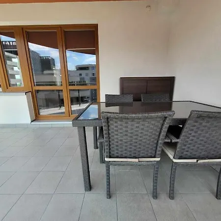 Apartman Dark Chocolate 4 Persons Down Town