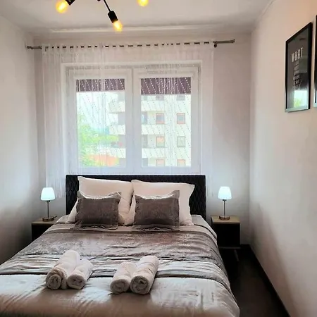 Dark Chocolate 4 Persons Down Town * Krakow