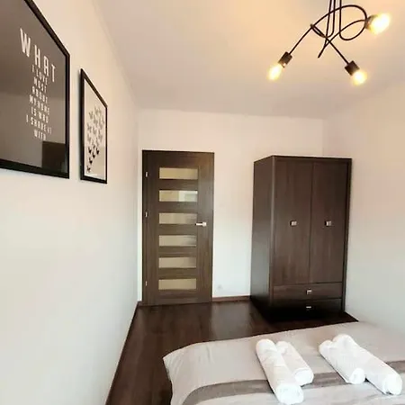 Dark Chocolate 4 Persons Down Town