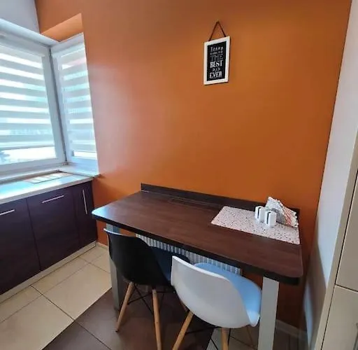 Dark Chocolate 4 Persons Down Town Апартаменты Краков