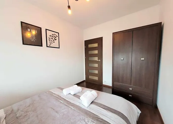 Dark Chocolate 4 Persons Down Town 아파트 *