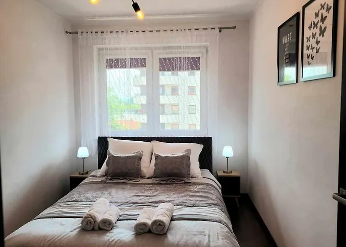 Dark Chocolate 4 Persons Down Town * Krakow