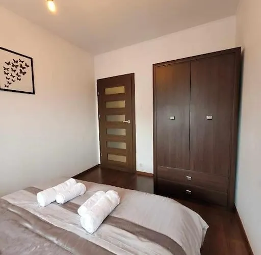 Dark Chocolate 4 Persons Down Town * Krakow